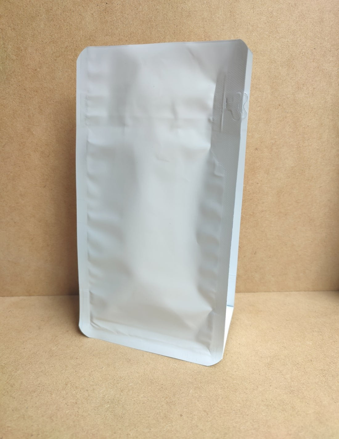 Flat Bottom Biały Aluminium